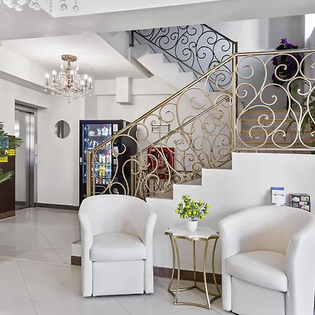 Otel Lina 3*