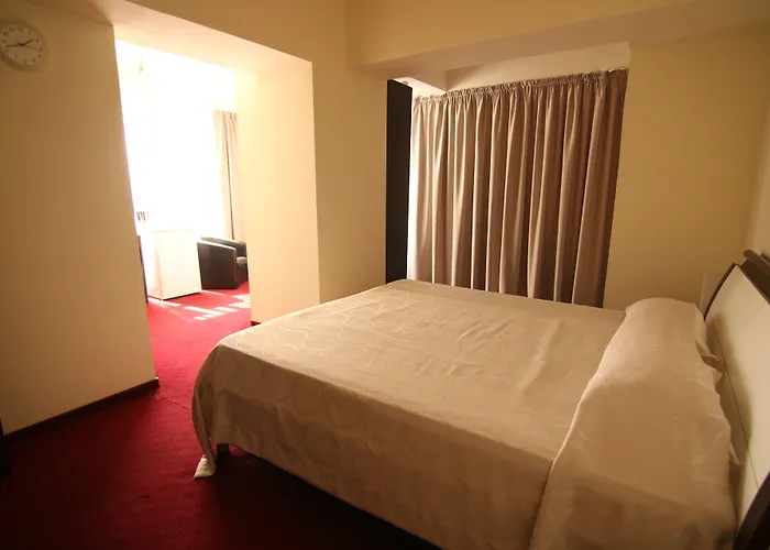 Lina Hotel 3*